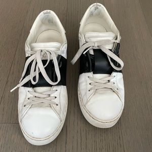 Valentino garavani 39.5